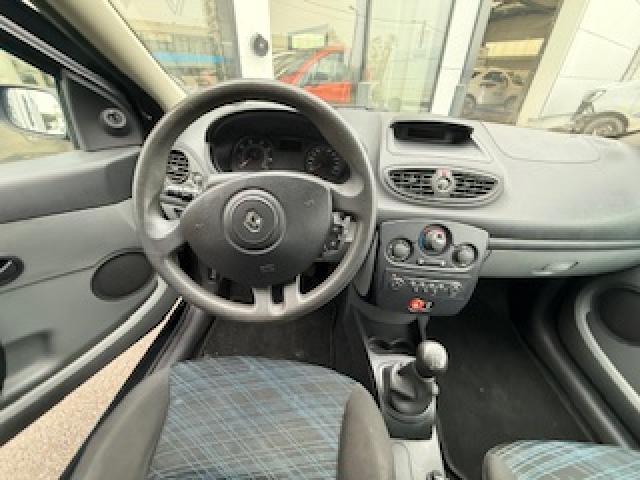 Renault Clio image 7