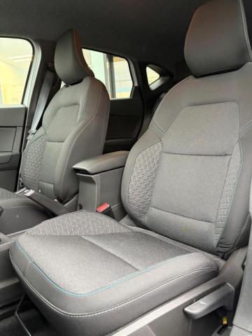 Renault Captur image 2