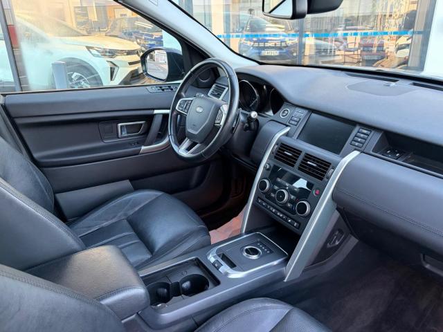 Land Rover Discovery image 2