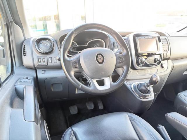Renault Trafic image 2