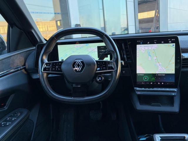 Renault Mégane E-Tech image 1