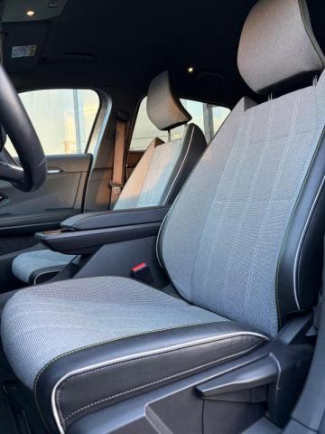 Renault Mégane E-Tech image 4