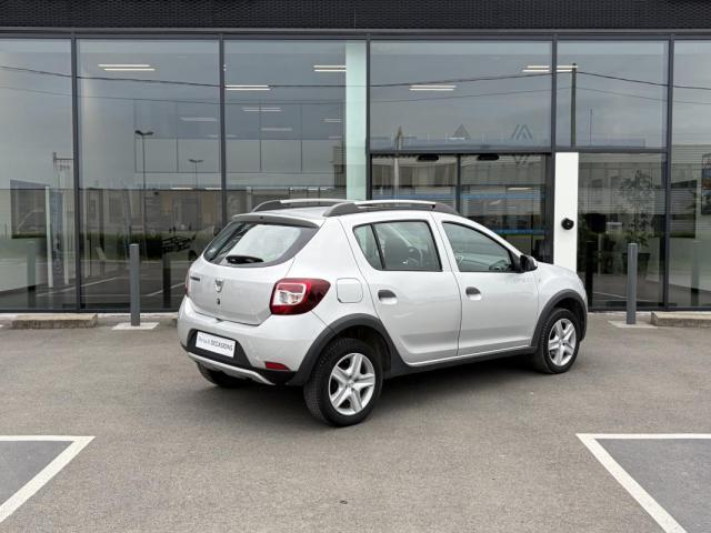 Dacia Sandero image 2