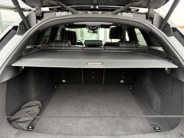 Land Rover Range Rover Velar image 5