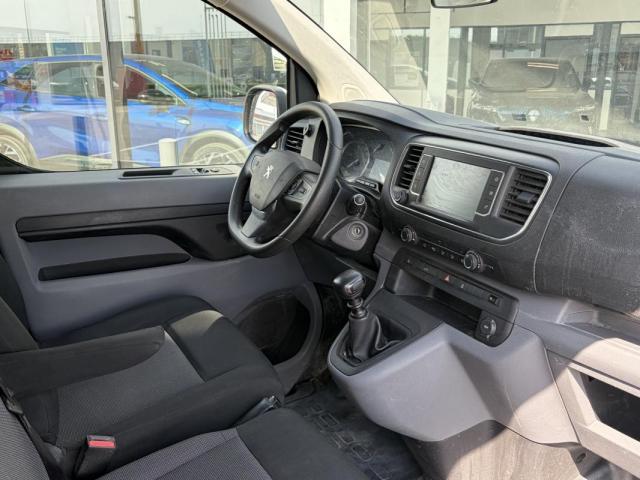 Peugeot Expert image 2