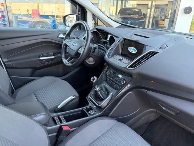 Ford C-Max image 7