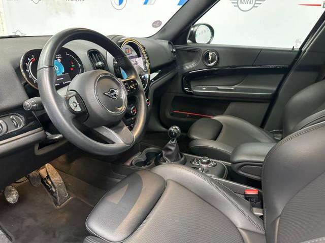 Mini Countryman image 8
