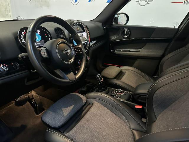 Mini Countryman image 8