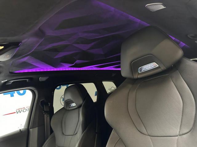 Bmw Xm image 9