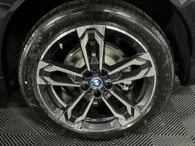 Bmw Ix image 6