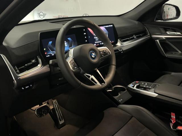 Bmw Ix image 3