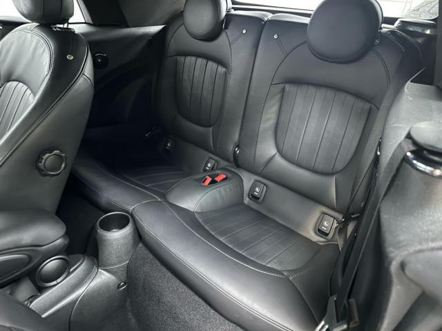 Mini Cabrio image 1
