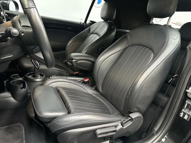 Mini Cabrio image 7