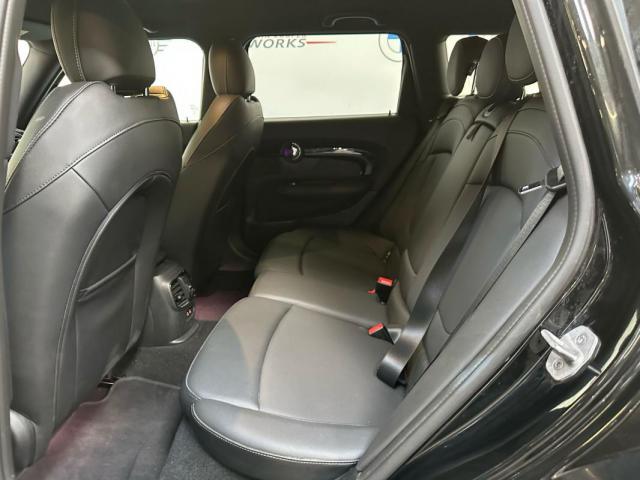 Mini Clubman image 2