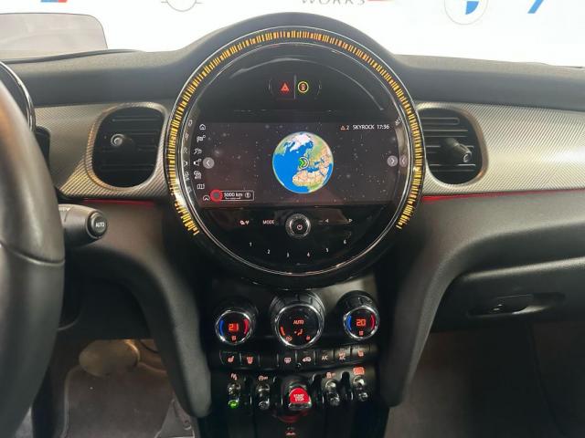 Mini Cabrio image 1