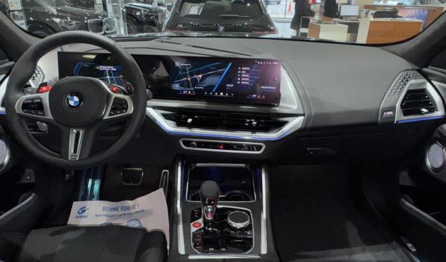 Bmw Xm image 7