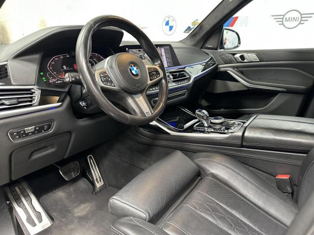 Bmw X7 image 6