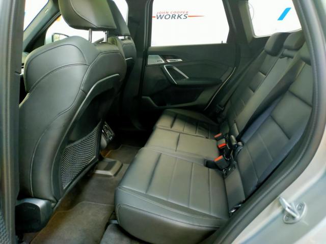 Bmw X1 image 2