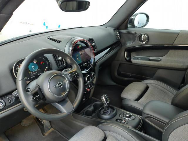 Mini Countryman image 2