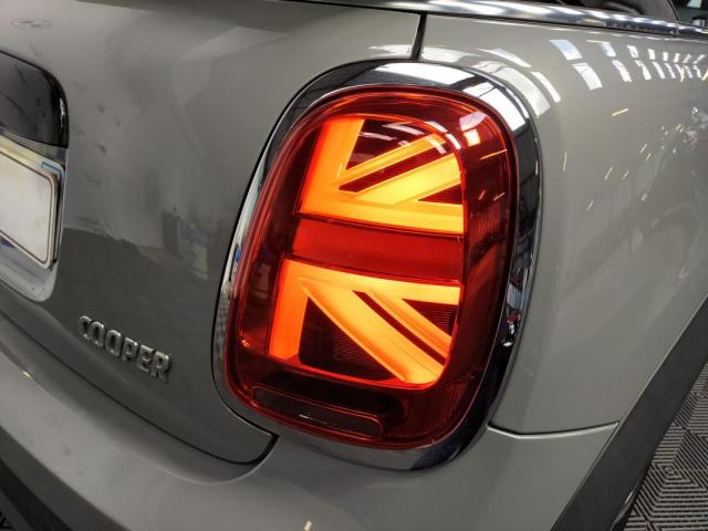 Mini Cabrio image 9
