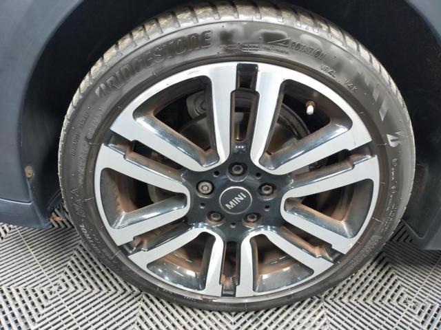 Mini Cabrio image 2