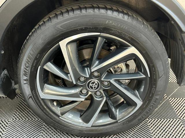 Toyota C-Hr image 9