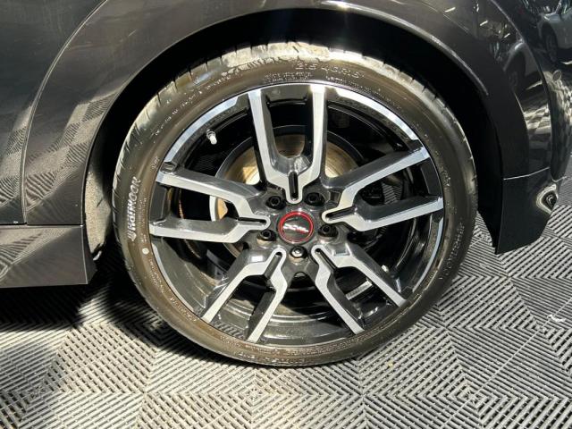 Mini Cooper image 2