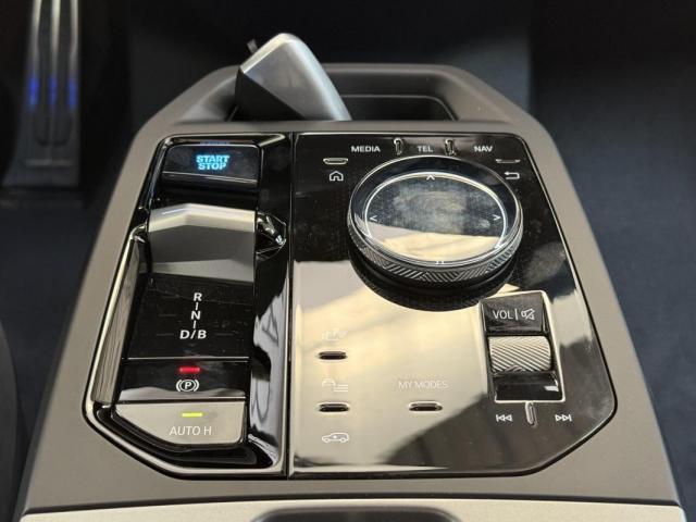 Bmw Ix image 6