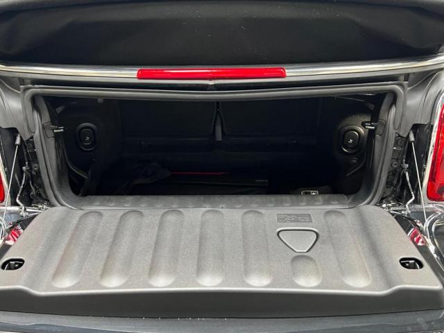 Mini Cabrio image 3