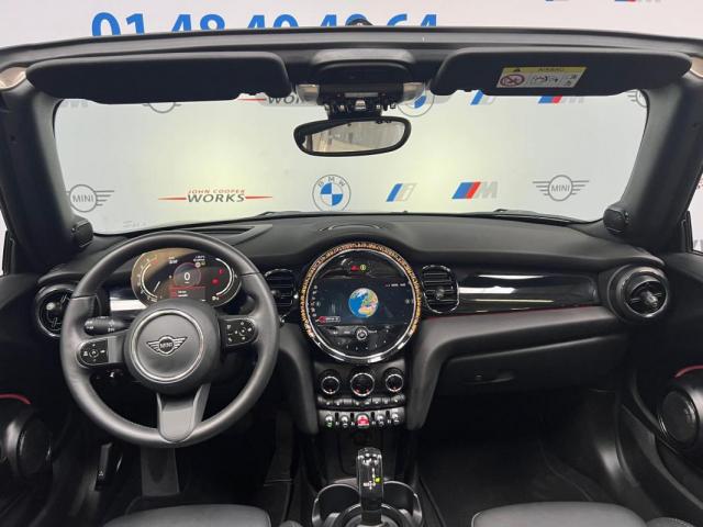 Mini Cabrio image 1