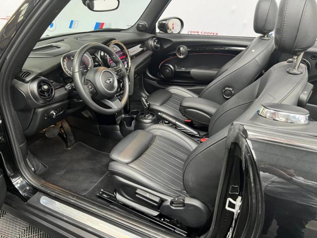 Mini Cabrio image 9