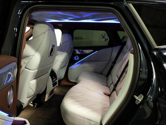 Bmw Xm image 3
