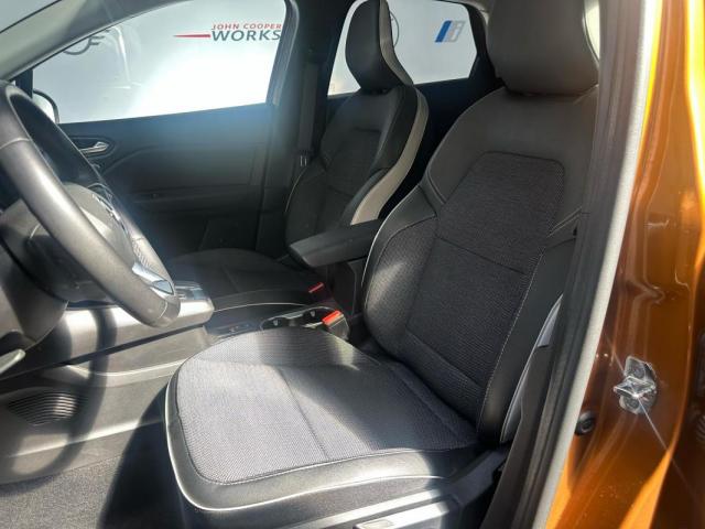 Renault Captur image 2