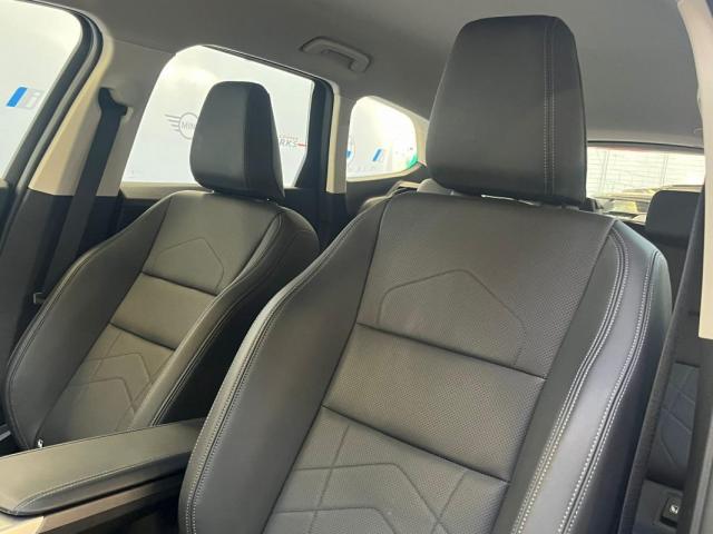 Bmw Ix1 image 8