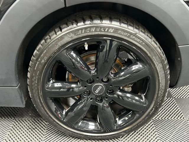 Mini Clubman image 6