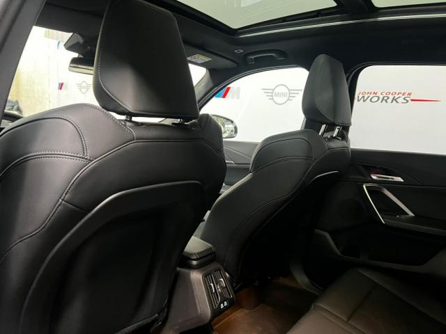 Bmw X1 image 6