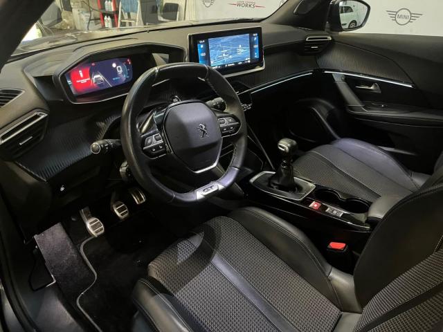 Peugeot 2008 image 4