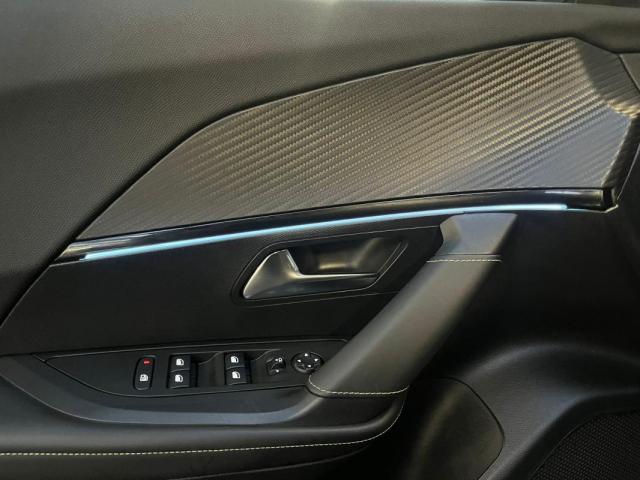 Peugeot 2008 image 1