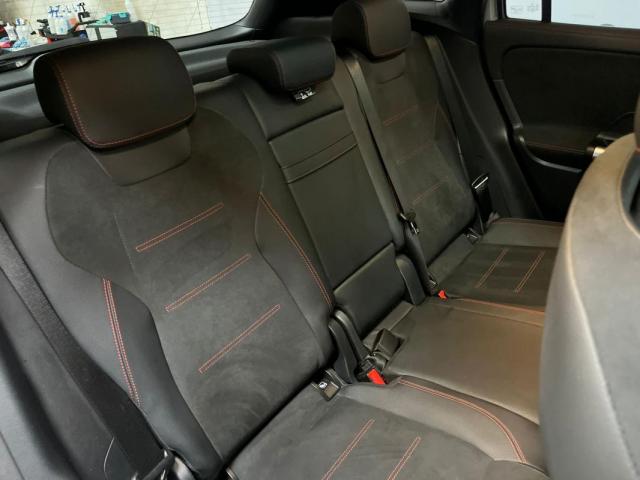 Mercedes Benz Gla image 5