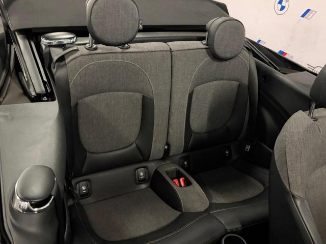Mini Cabrio image 3
