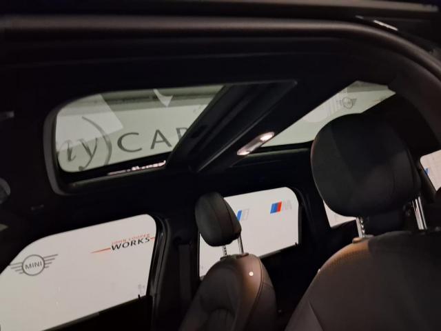 Mini Countryman image 2