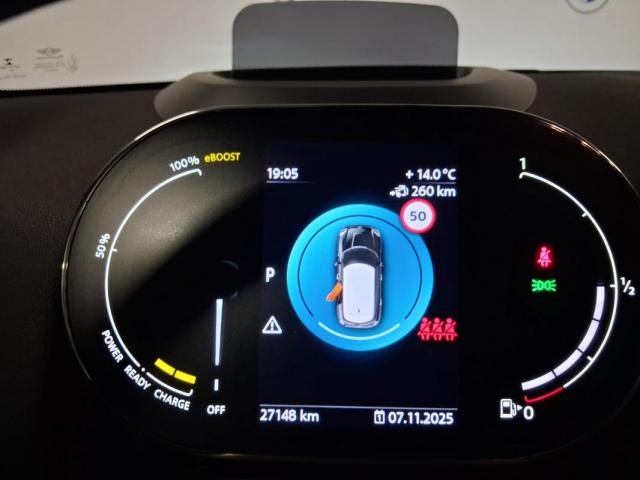 Mini Countryman image 6