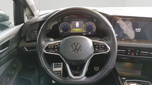 Volkswagen Golf image 8