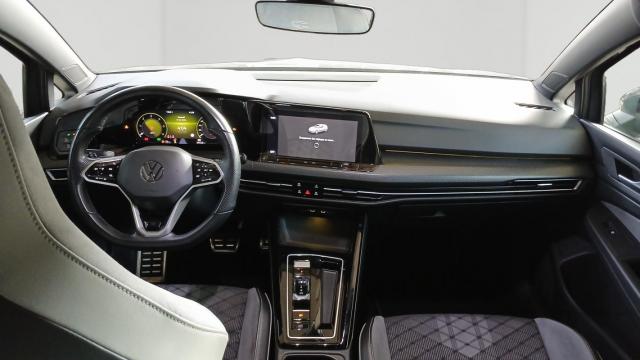 Volkswagen Golf image 7