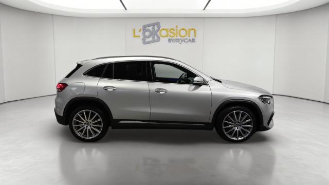 Mercedes Benz Gla image 8