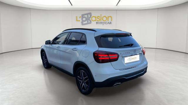 Mercedes Benz Gla image 2