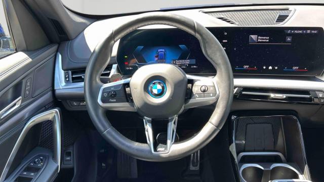 Bmw Ix1 image 9