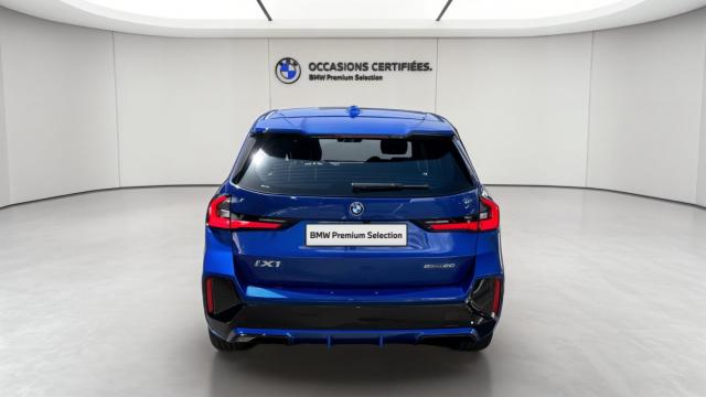 Bmw Ix1 image 8