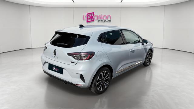 Renault Clio image 2