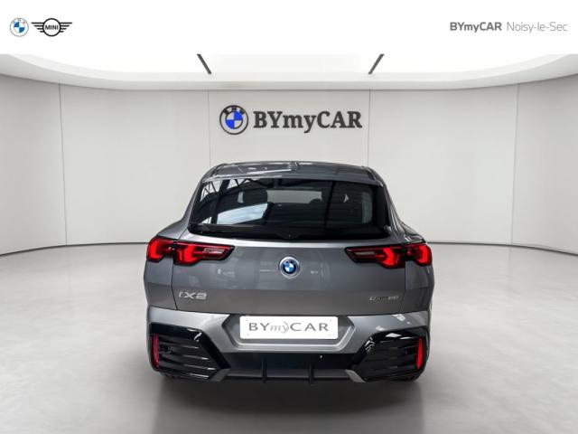 Bmw Ix2 image 9